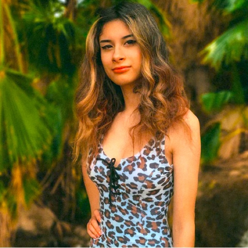 Beach Bash Women's Medium Snow Leopard One Piece Swimsuit vintage style - Picture 10 of 12